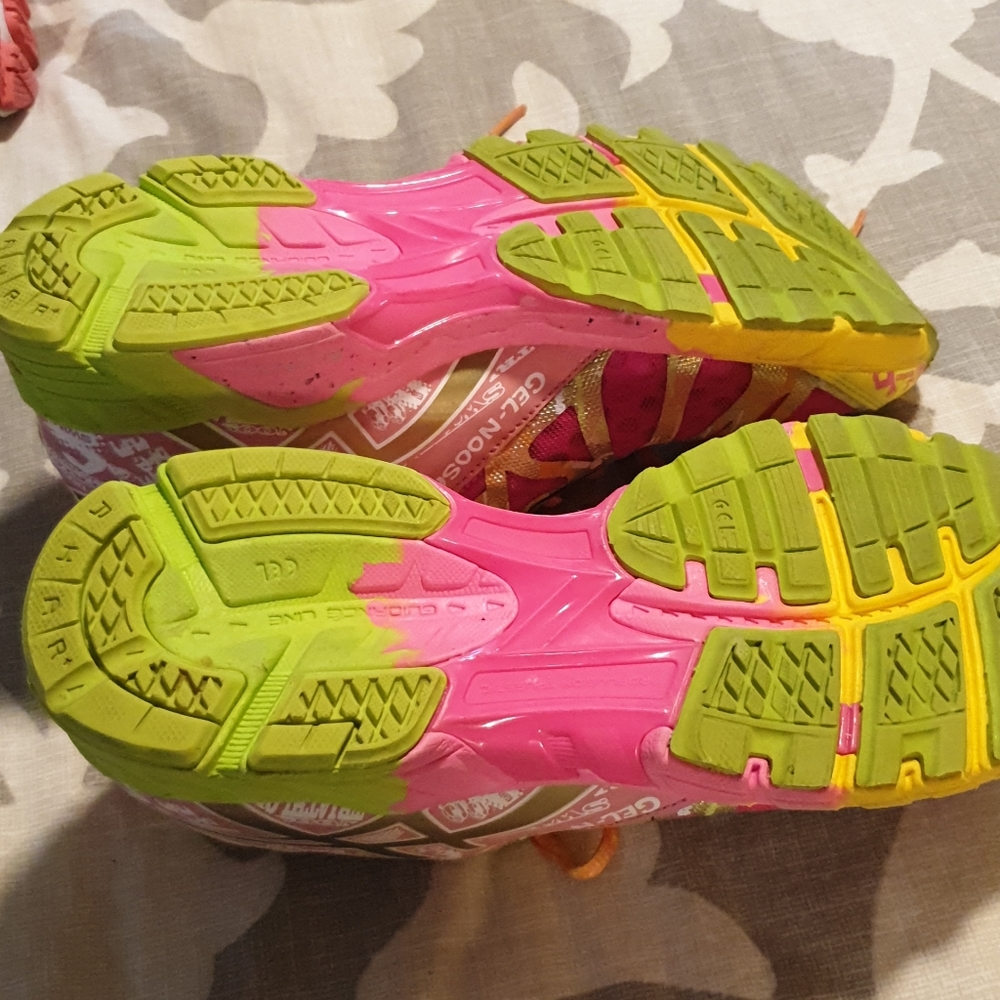 Like new asics - Picture 6 of 6